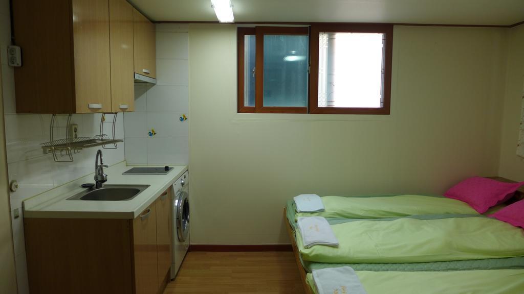 Bong Backpackers Pansiyon Seul Oda fotoğraf